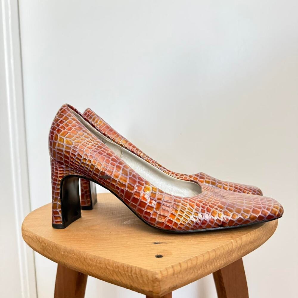 Size 6.5 Vintage Bellini Orange and Purple hue Snakeskin Print Leather heels